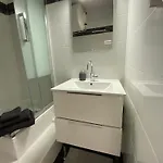 The Room Of The Eiffel Tower